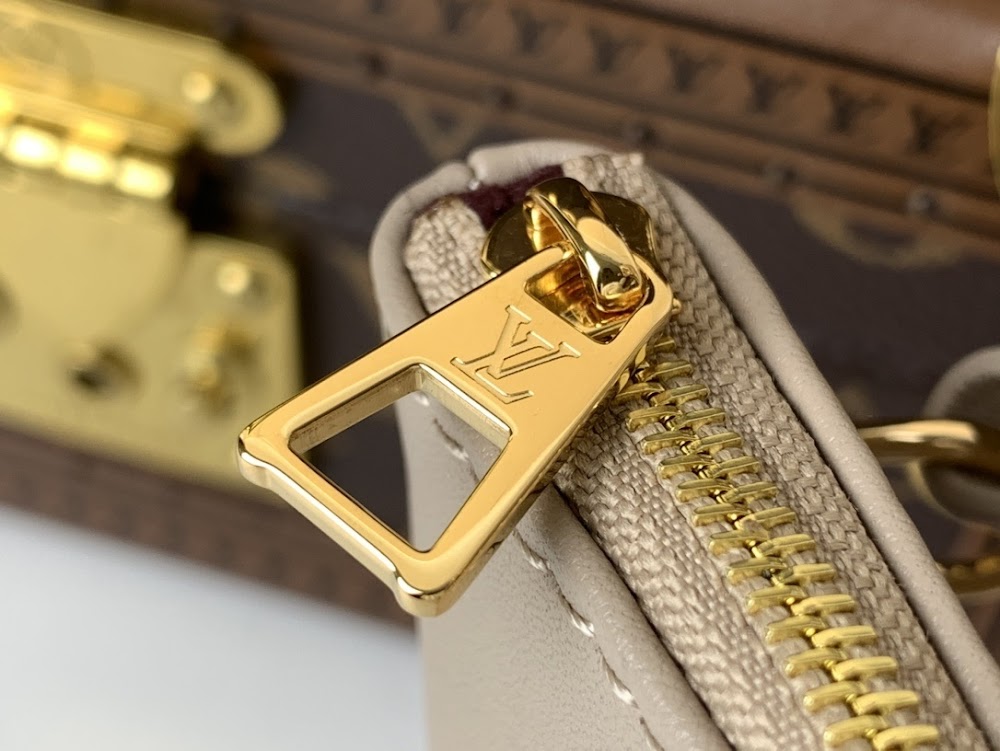 Dragons Bags ln Luxury Bag --69410