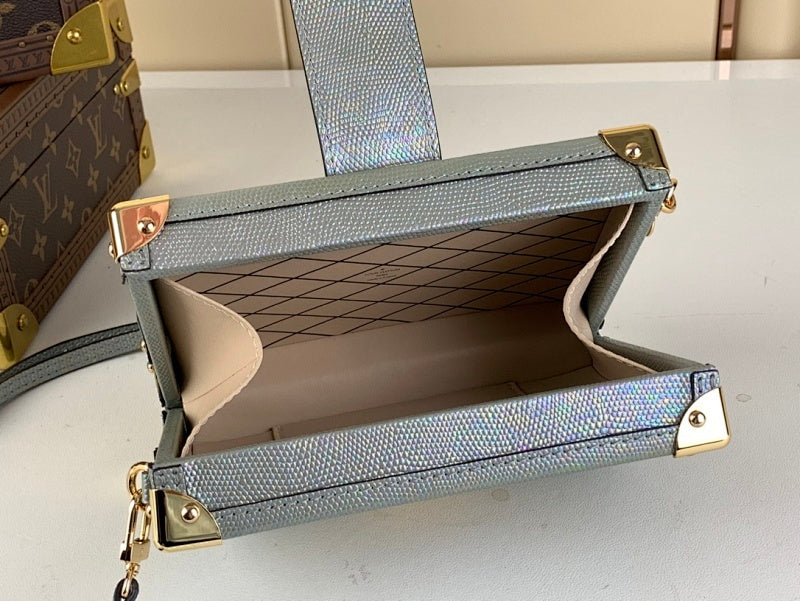 Dragons Bags ln Luxury Bag --68476