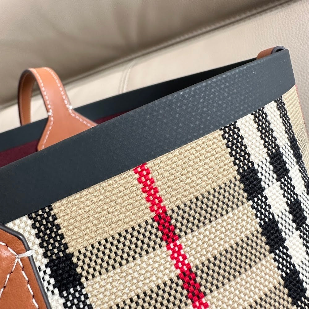 Dragons Bags Burberryn Luxury Bag --92000