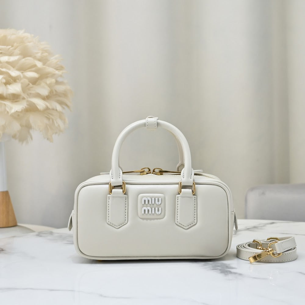 Dragons Bags Miun Miun Luxury Bag --123601