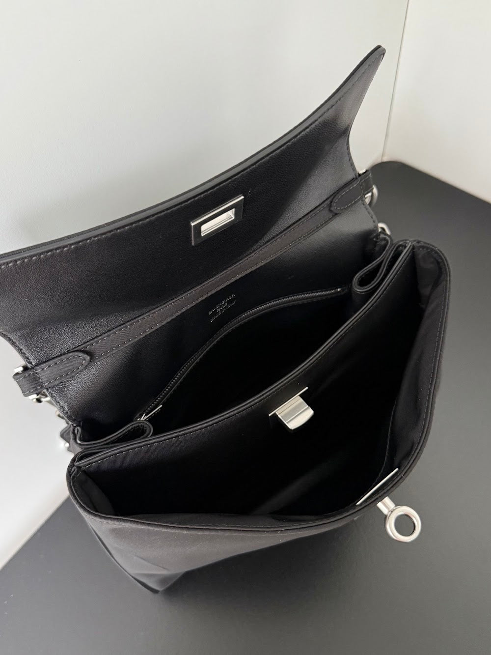 Dragons Bags Balenciaga Luxury Bag --111687
