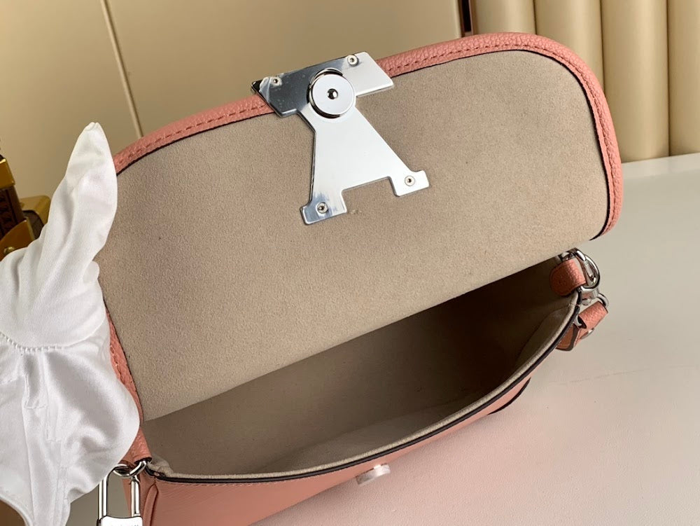 Dragons Bags ln Luxury Bag --58165