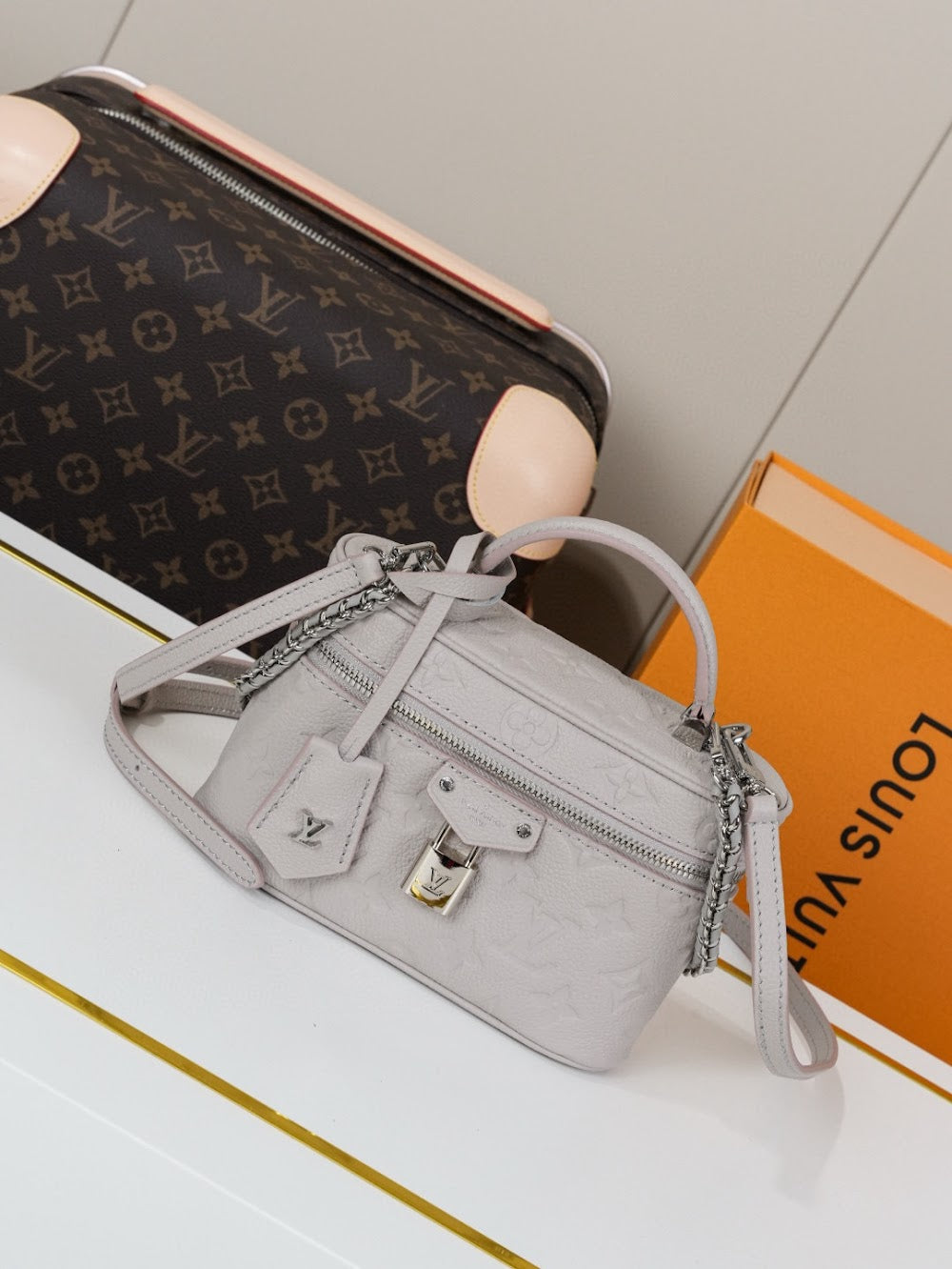 Dragons Bags ln Luxury Bag --81743