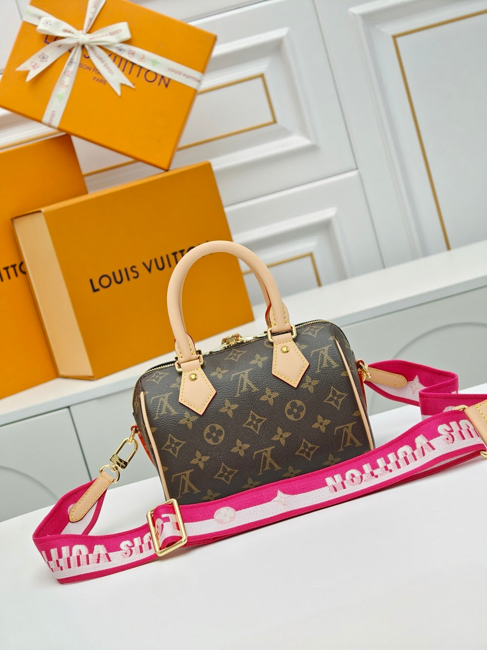 Dragons Bags ln Luxury Bag --81813