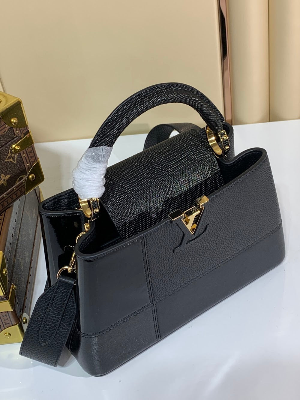 Dragons Bags ln Luxury Bag --60641