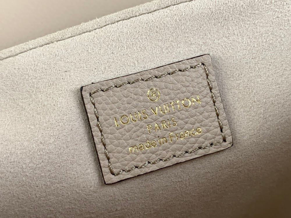 Dragons Bags ln Luxury Bag --61857