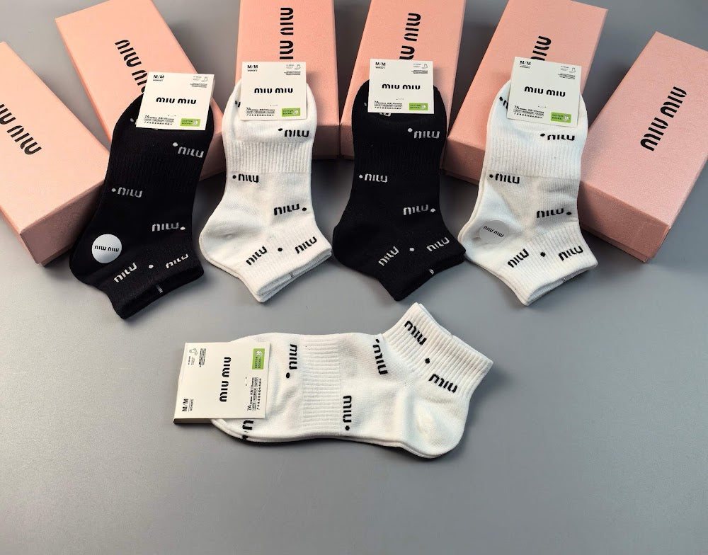 Dragons Bags Premium Luxury Socks --98374