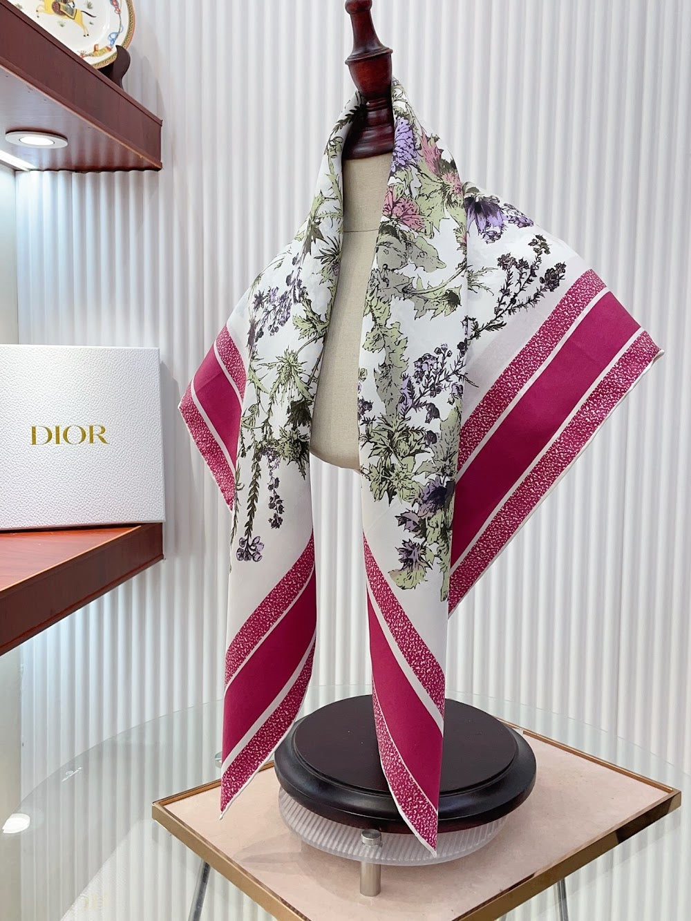Dragons Bags Premium Designer Scarf --98982