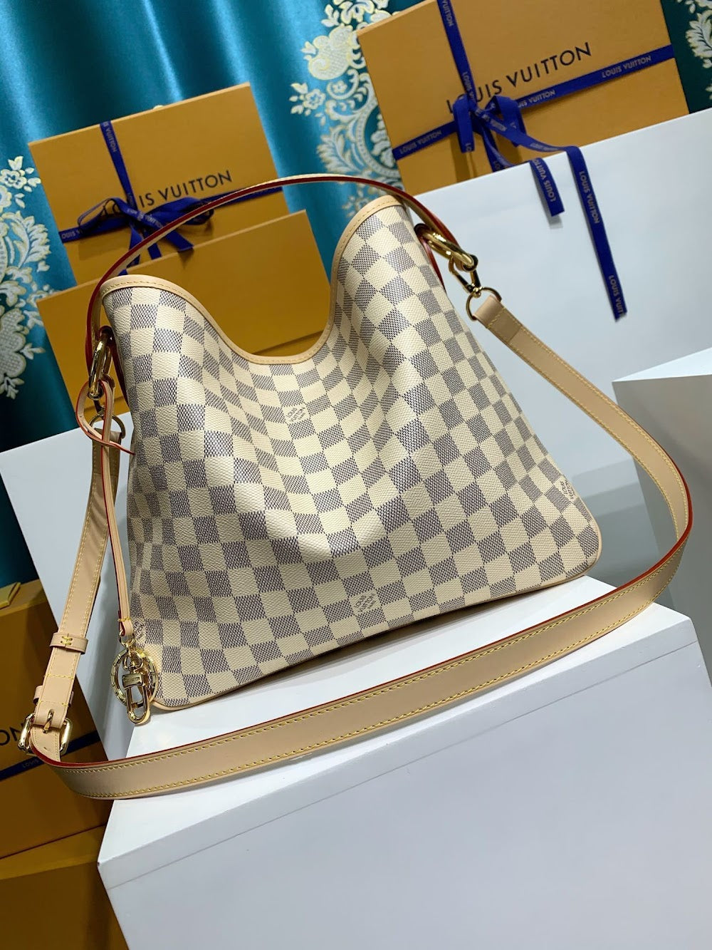Dragons Bags ln Luxury Bag --97212