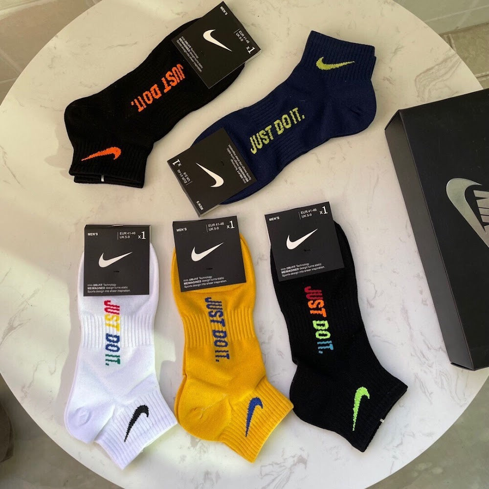 Dragons Bags Premium Luxury Socks --98279