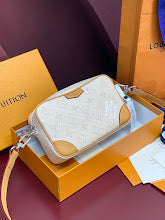 new-designer-premium-bags-nm1639