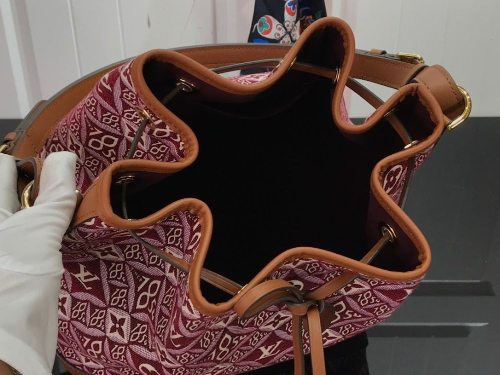 Dragons Bags ln Luxury Bag --59327