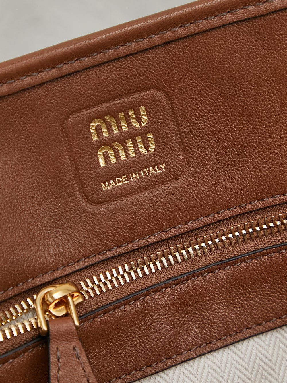 Dragons Bags Miun Miun Luxury Bag --123108