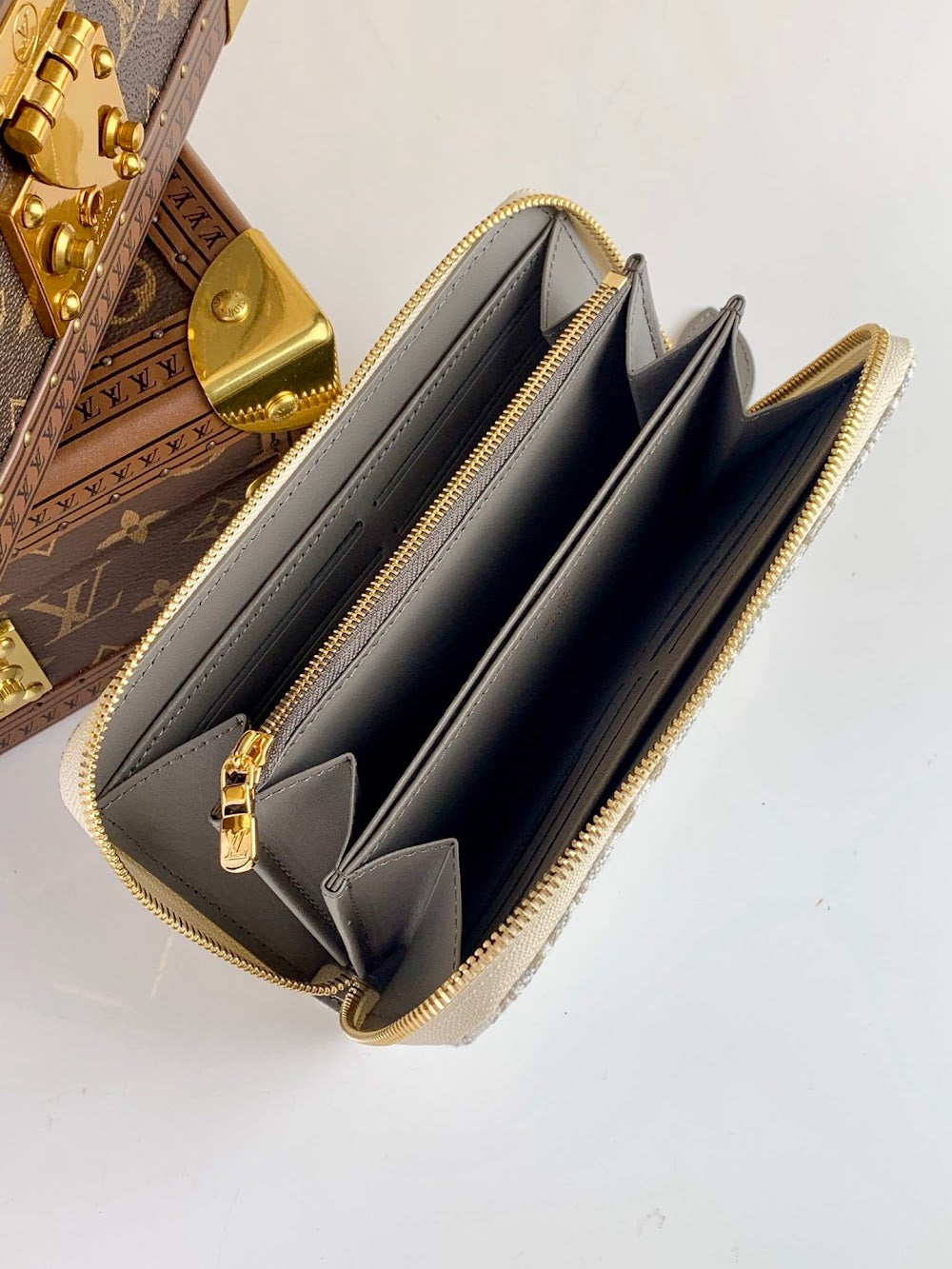 Dragons Bags ln Luxury Bag --67052