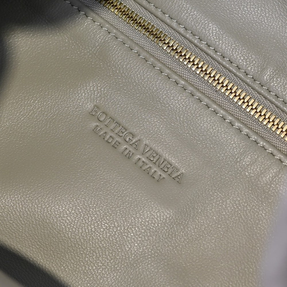 new-luxury-designer-bags-nm10570