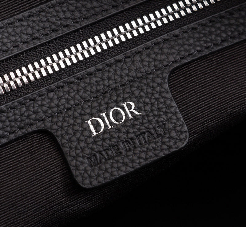 Dragons Bags Detail