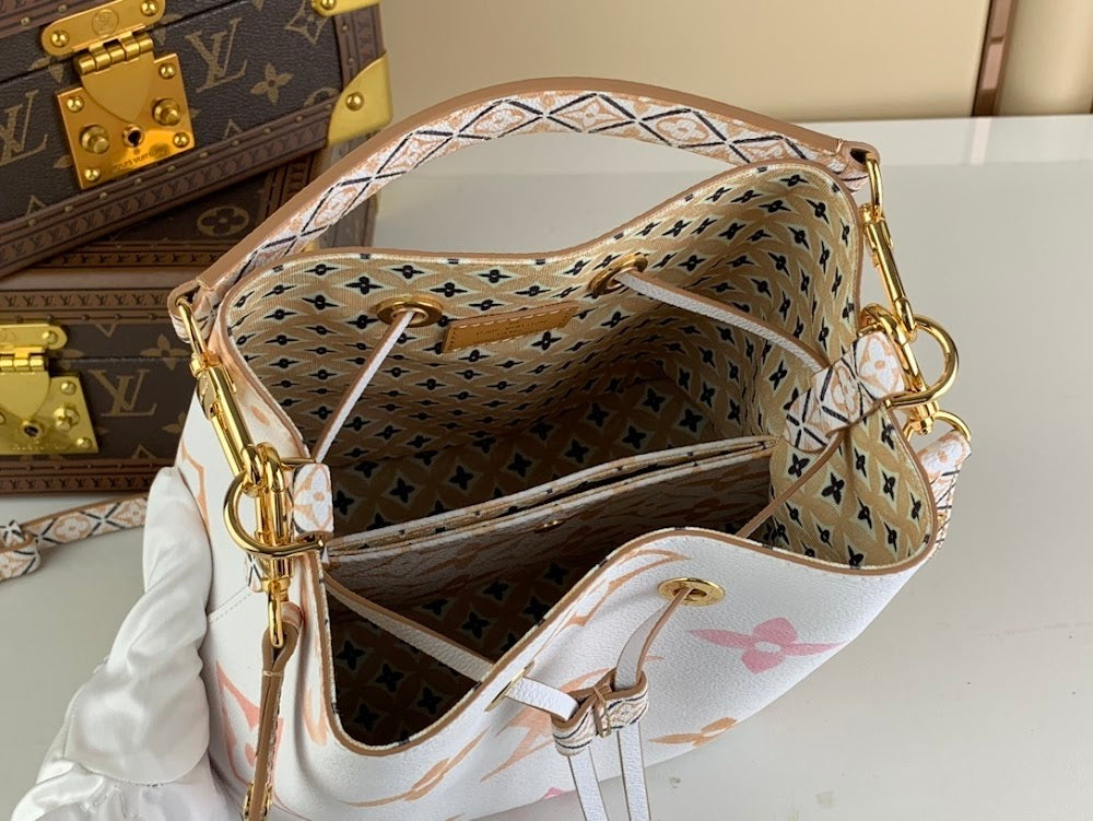 Dragons Bags ln Luxury Bag --61698