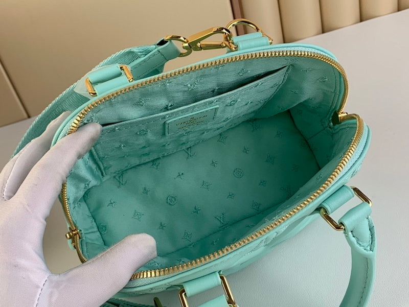Dragons Bags ln Luxury Bag --61154