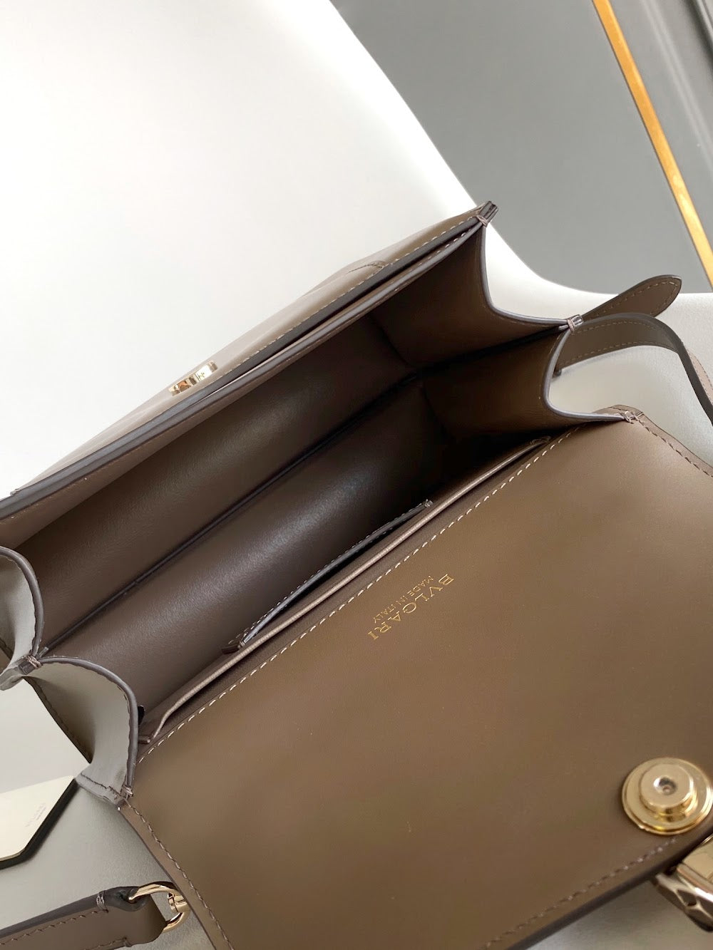 Dragons Bags Burberryn Luxury Bag --91919