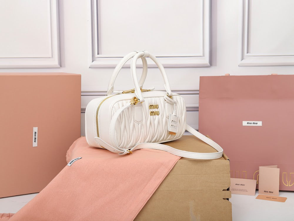 Dragons Bags Miun Miun Luxury Bag --122497