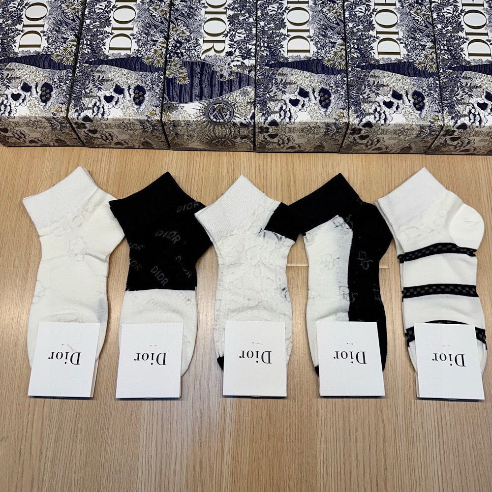 Dragons Bags Premium Luxury Socks --98619