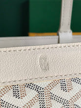 new-luxury-designer-bags-nm8270