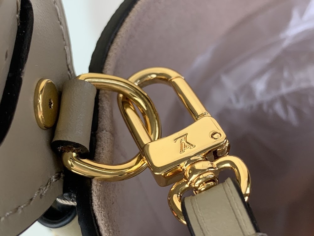 Dragons Bags ln Luxury Bag --69528
