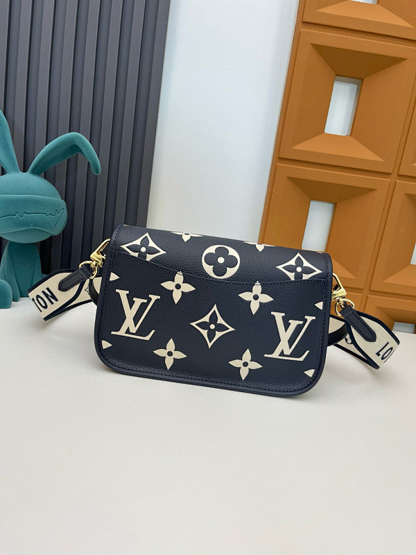 Dragons Bags ln Luxury Bag --81475
