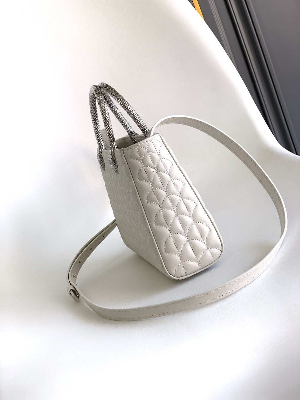Dragons Bags Burberryn Luxury Bag --91929
