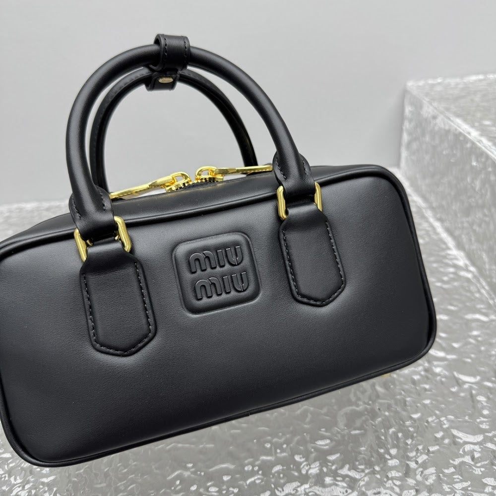 Dragons Bags Miun Miun Luxury Bag --123428
