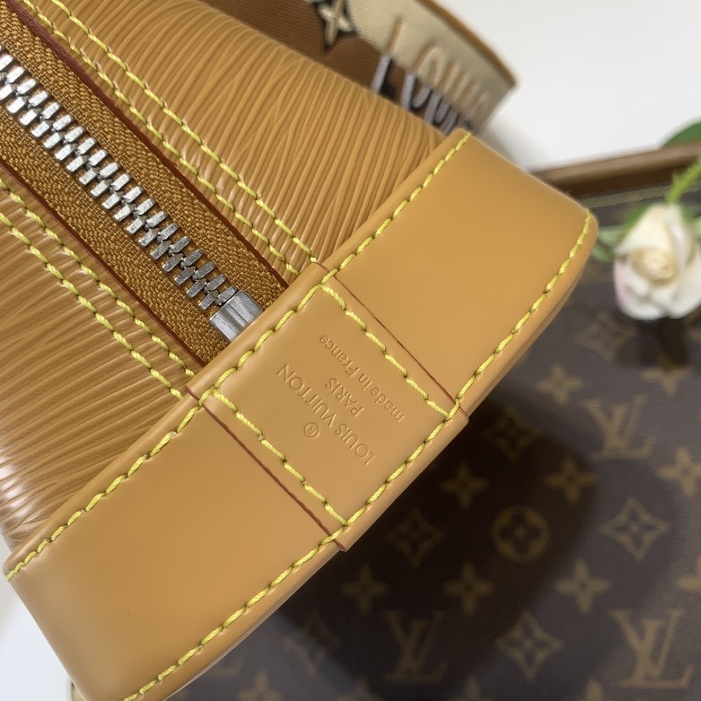 Dragons Bags ln Luxury Bag --56310