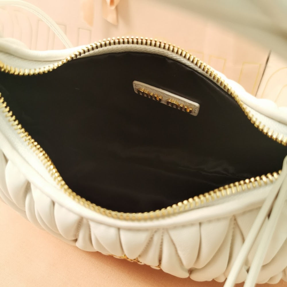 Dragons Bags Miun Miun Luxury Bag --123325