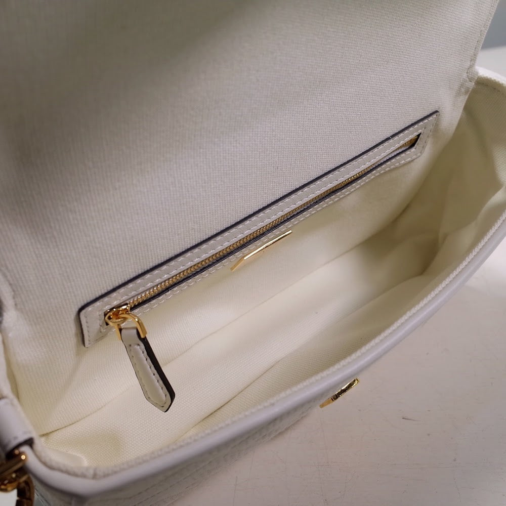 new-luxury-designer-bags-nm15287