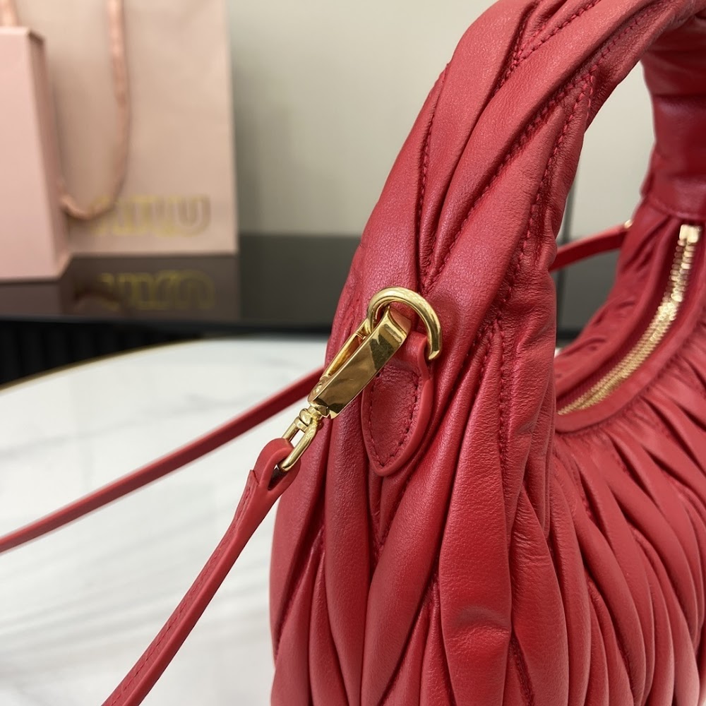 Dragons Bags Miun Miun Luxury Bag --122169