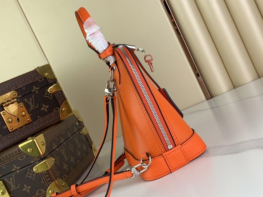 Dragons Bags ln Luxury Bag --58957