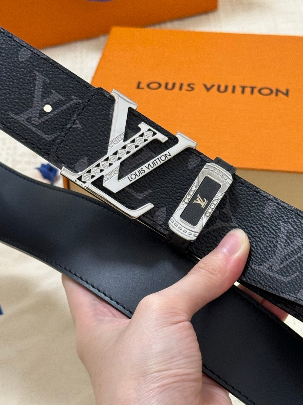 Dragons Bags ln Luxury Belt --100621