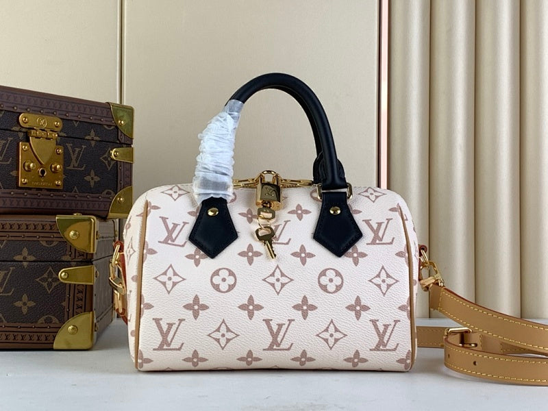 Dragons Bags ln Luxury Bag --61993
