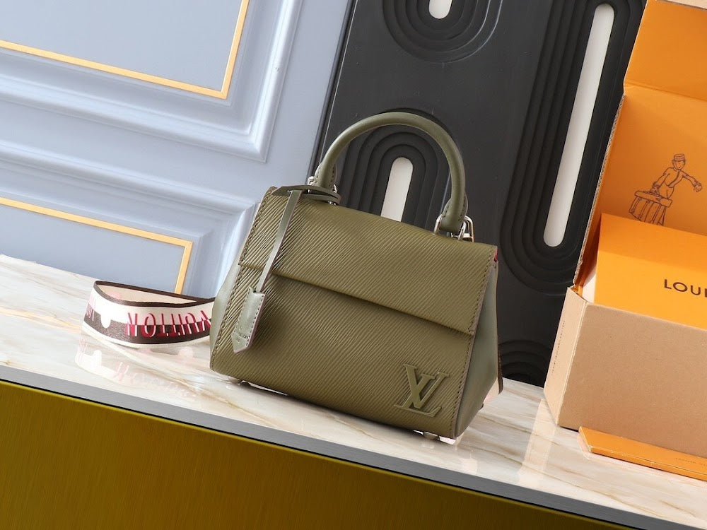 Dragons Bags ln Luxury Bag --76536