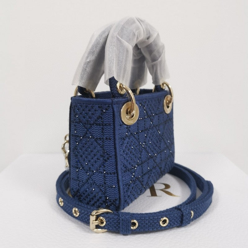 Dragons Bags Detail
