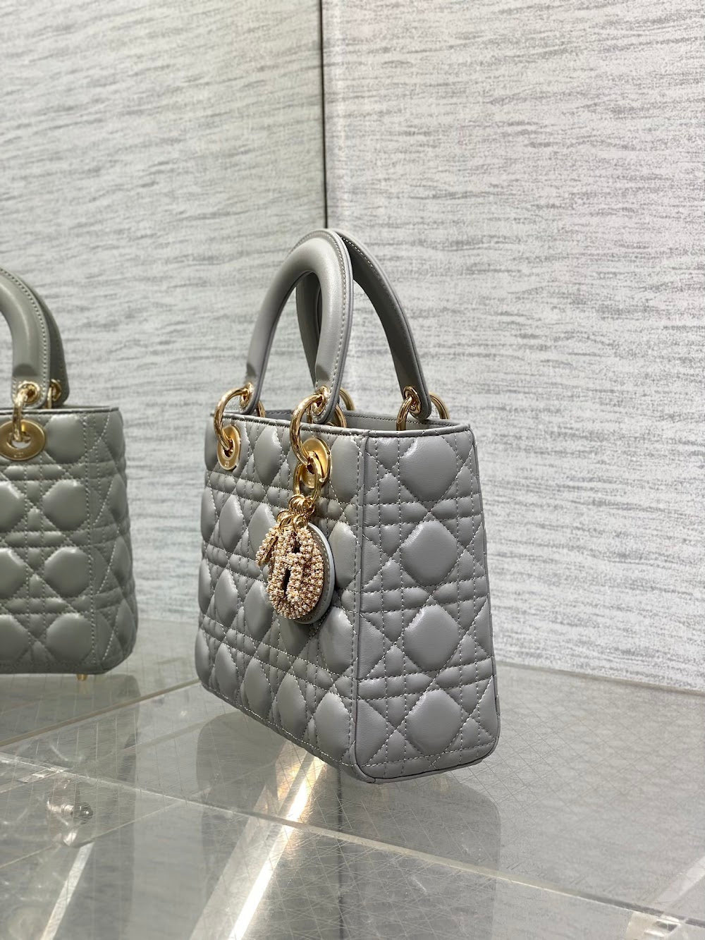 new-designer-premium-bags-nm16899