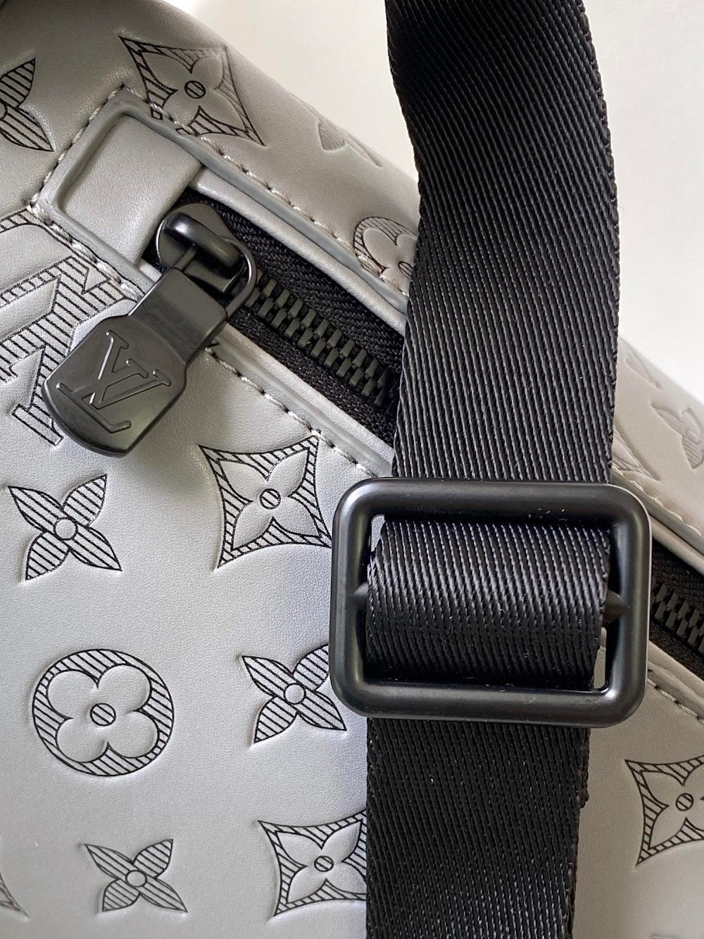 Dragons Bags ln Luxury Bag --71702