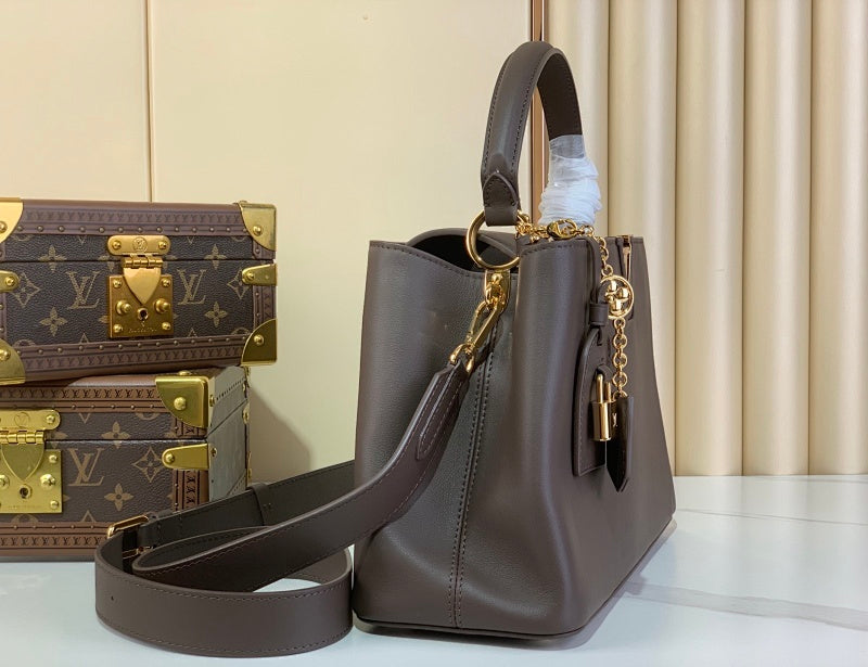 Dragons Bags ln Luxury Bag --62875