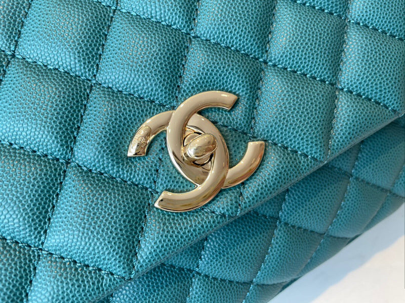 Dragons Bags Detail