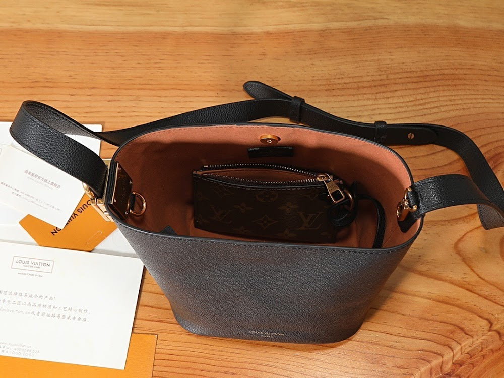 Dragons Bags ln Luxury Bag --81876