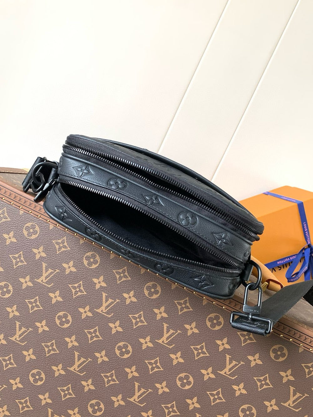 Dragons Bags ln Luxury Bag --71094