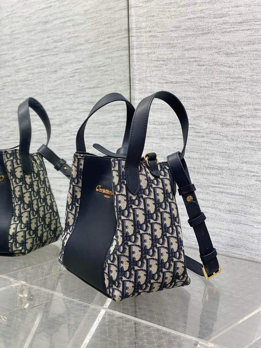 Dragons BagsDiorn Luxury Bag --115282