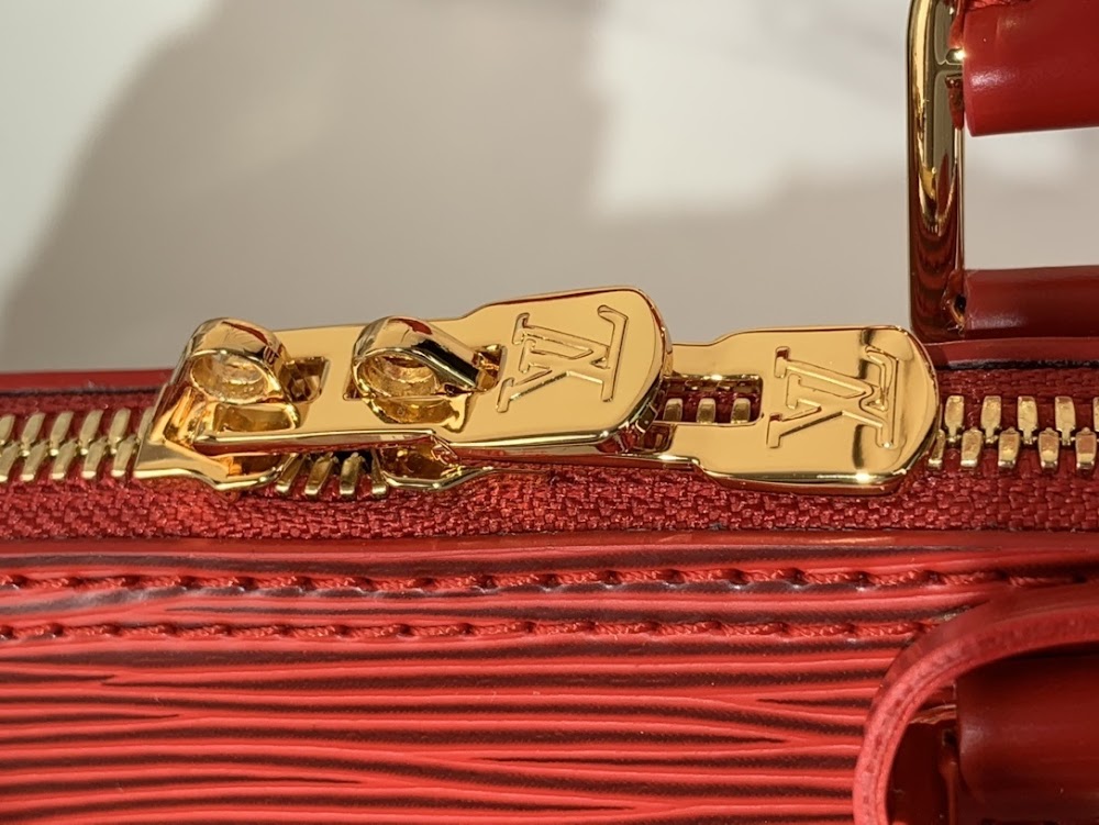 Dragons Bags ln Luxury Bag --69435