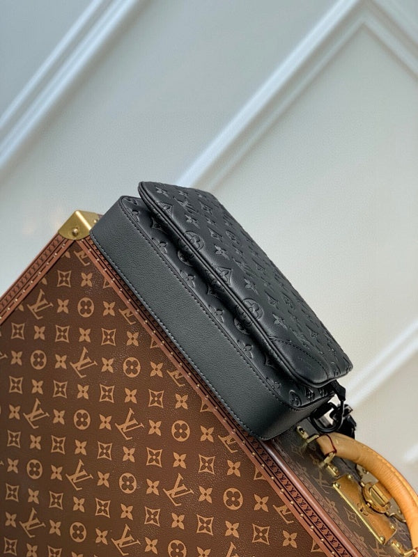 Dragons Bags ln Luxury Bag --71063