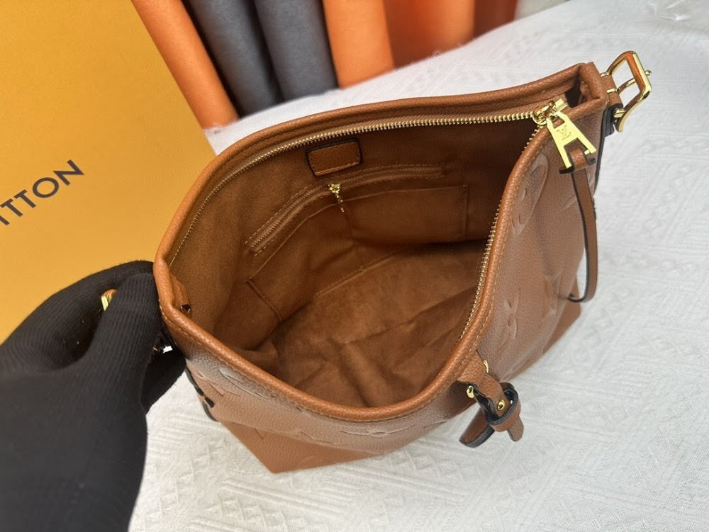 Dragons Bags ln Luxury Bag --76350