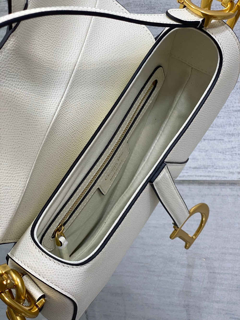 Dragons BagsDiorn Luxury Bag --114995